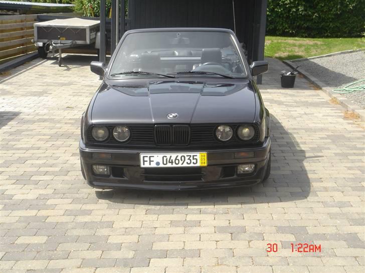 Her er lidt billeder af min Bmw E30 cab. billede 11
