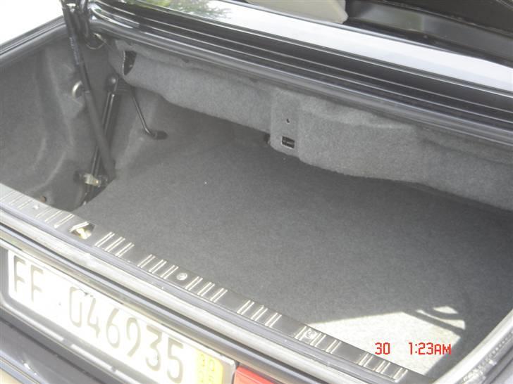 Her er lidt billeder af min Bmw E30 cab. billede 15