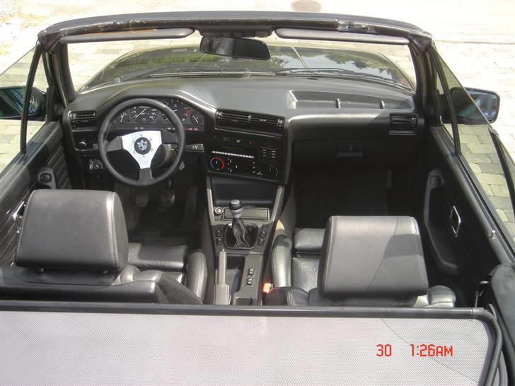 Her er lidt billeder af min Bmw E30 cab. billede 24
