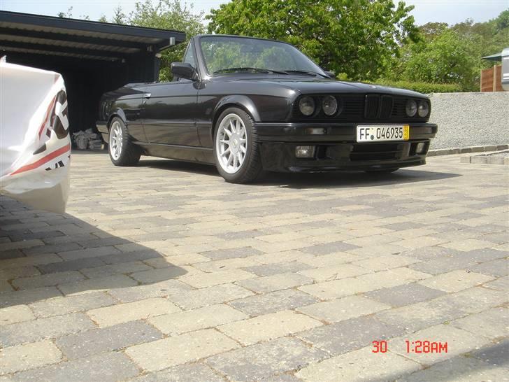 Her er lidt billeder af min Bmw E30 cab. billede 30