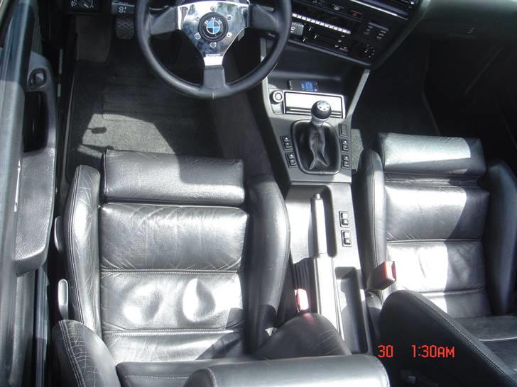 Her er lidt billeder af min Bmw E30 cab. billede 39