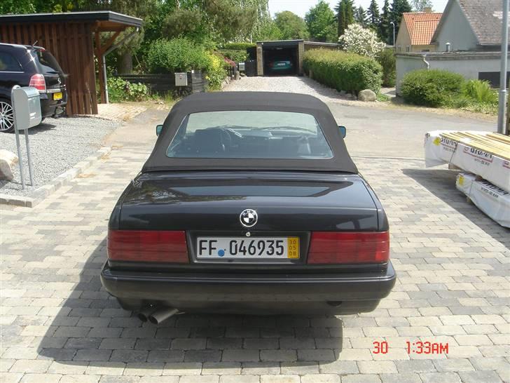 Her er lidt billeder af min Bmw E30 cab. billede 44
