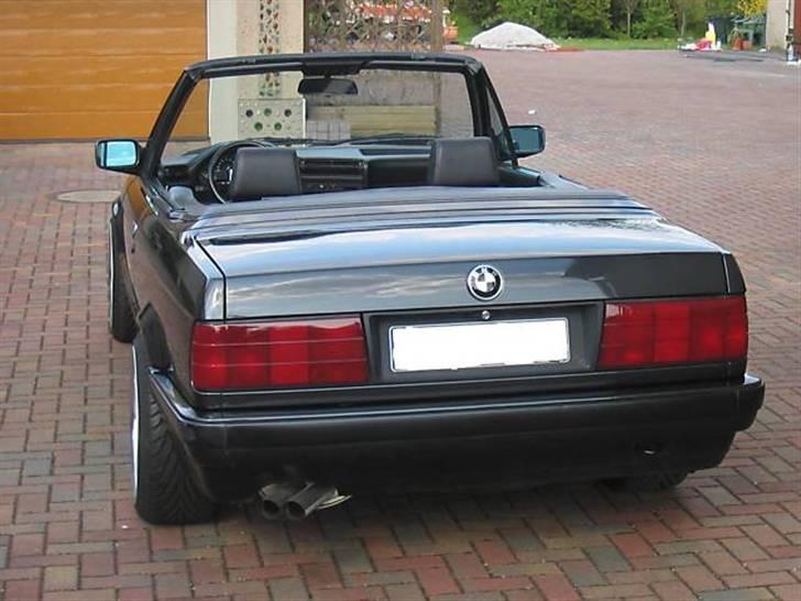 Her er lidt billeder af min Bmw E30 cab. billede 50