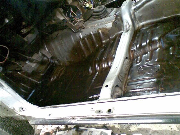 AE86 Renovering - Bunden i venstre side billede 43