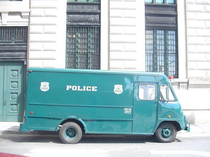 Bilbilleder fra USA (Part 1 af 6 - New York) - Den her fanger politiet sgu ikke mange røvere med, men der kan tilgengæld være en ordentlig røvfuld banditter bagi den hehe billede 12