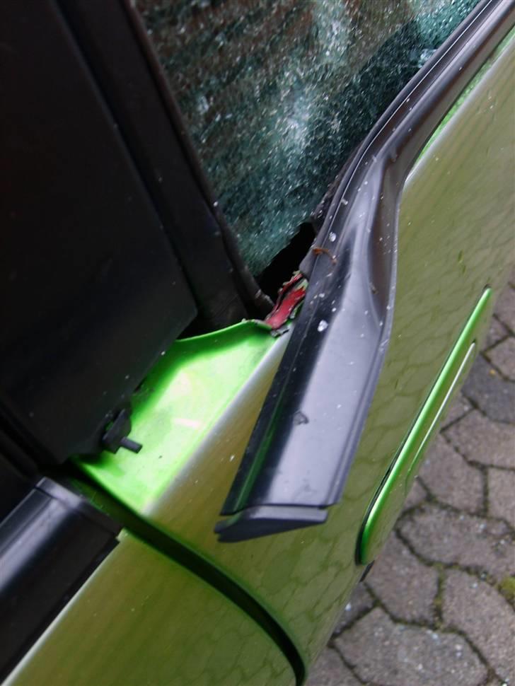 Misundelse er en grim ting billede 17