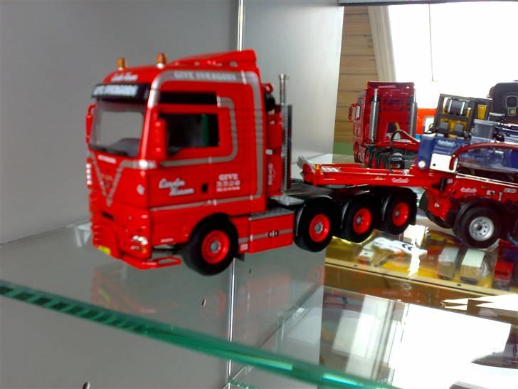 Tekno modellastbiler - Give Sværgods Transport 

MAN TGA XXL 8x4 Med Vestas Vindmølletårn billede 200