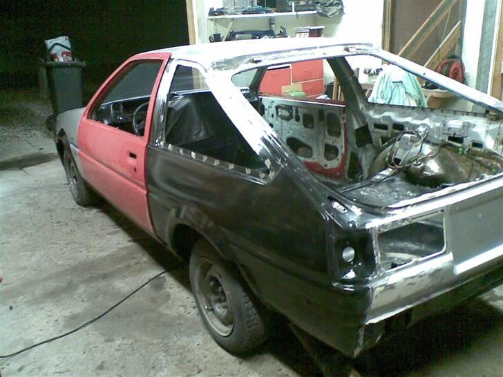 AE86 Renovering - Mangler lidt slipe arb. i taget ellers færdig :) billede 72
