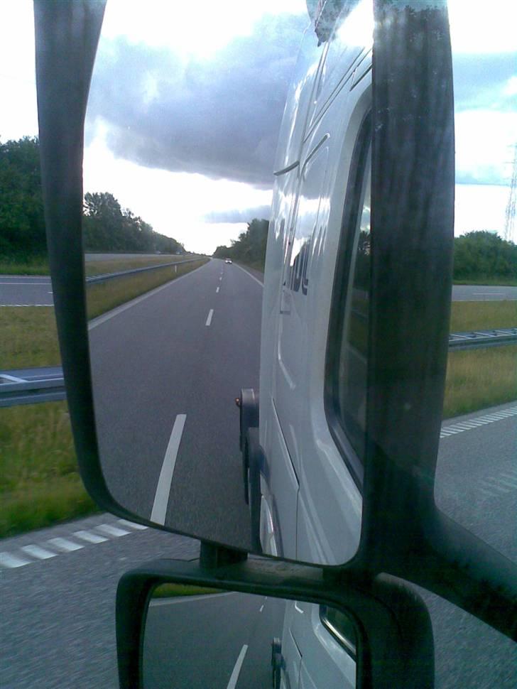 Leje lastbil (så kom vi af med den og fik DAF) - På vej til århus efter en trailer billede 3