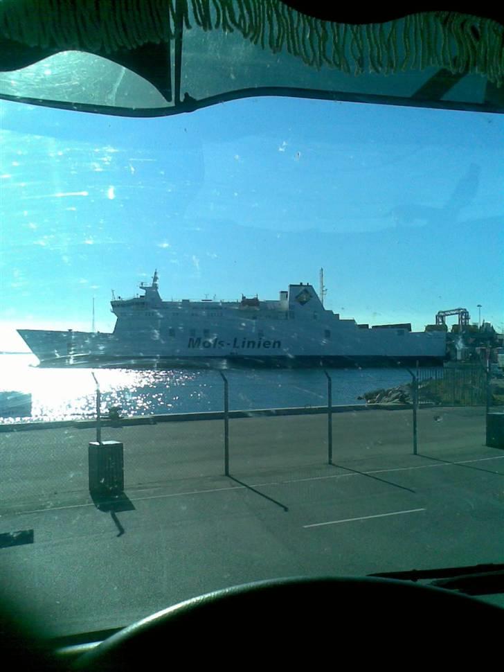 Leje lastbil (så kom vi af med den og fik DAF) - Holdte 3timer for at vente på færgen mellem kalundborg og århus, for at sejle i tre timer:S billede 33