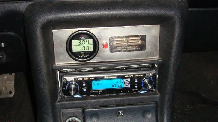 Ford escort 2,0 16v 4x4 turbo cosworth - Spa designer ur til olie temp. og benzin tryk. kan varmt andbefale det. billede 17