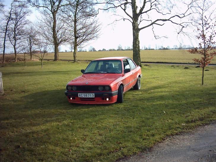 Ford escort 2,0 16v 4x4 turbo cosworth - Her er så den e30 325i fra 90 jeg byttede mig til. den var ikke særlig flot. men motor-gear-bagtøj virkede bare super.. billede 37