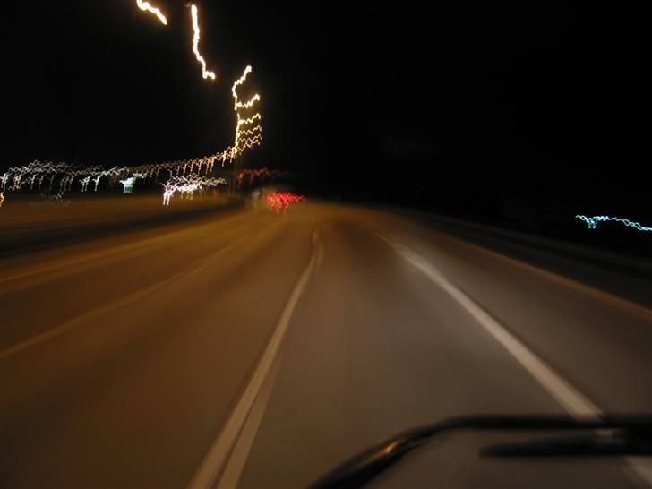 Lidt billeder fra mit job - Min første eksporttur :S Havde bare fået at vide jeg skulle ned og bytte, men det vidste ikke helt hvor. Måske Kassel. Det endte så med at blive på Autohof Schlüctern, som ligger et stykke sydvest for Fulda. Det endte da med at jeg var inde og købe vejskat 5 gange fordi de ikke kunne bestemme sig for hvor vi skulle bytte. Men ellers så gik det godt. Var i Billund igen tirsdag omkring middag. billede 5