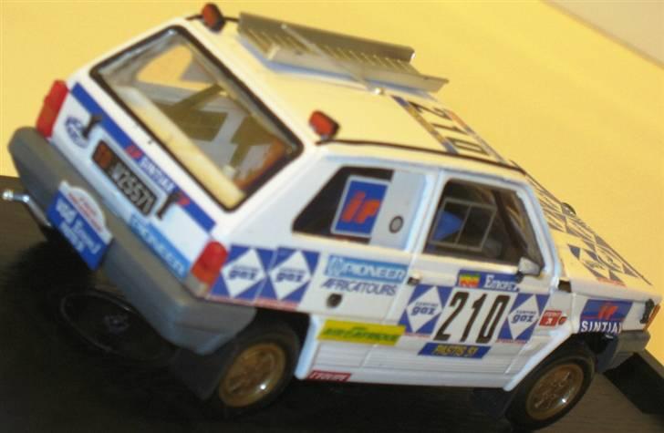 Mine 1:43 modelbiler - FIAT Panda 1984 Paris - Dakar rally, Brumm billede 94
