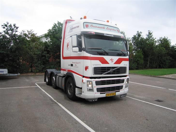 Lidt billeder fra mit job - Lige pt har jeg ikke den højre stænklap på foran. Den har vist ramt et eller andet, så den er lige i rettebænk, og så kommer den på igen. billede 9