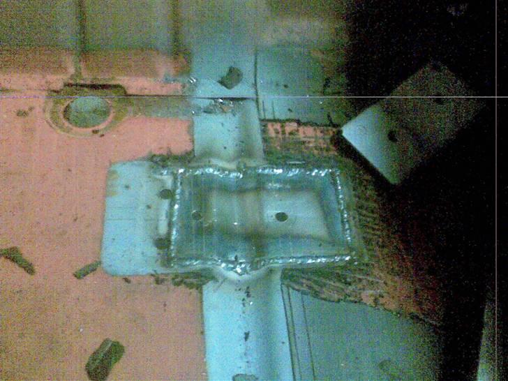 Manta A 3.6l Irmscher - Rust rep. af bunden ved sæde mont. v. side. billede 2