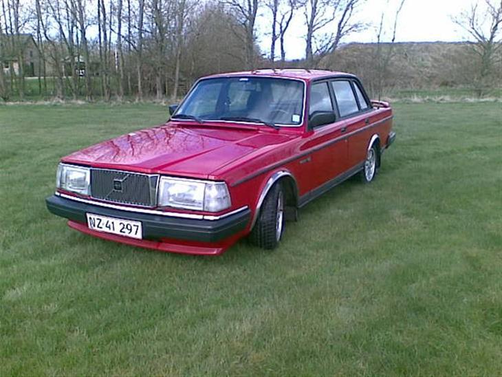 {{currentPhoto.altText}} billede {{currentPhoto.number}}