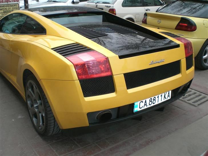 De har faktisk fede biler i Bulgarien billede 2