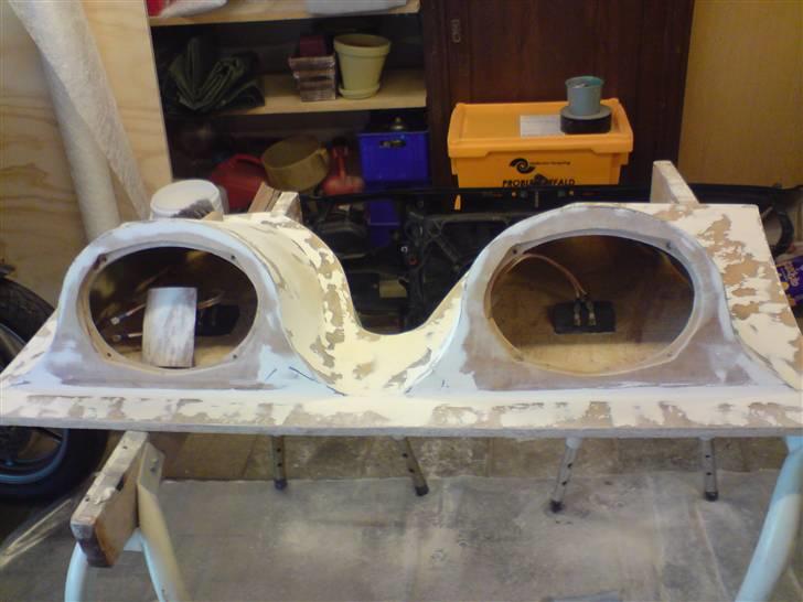 Anlæg i glasfiber - golf 3 - 
er ved at spartle den billede 9