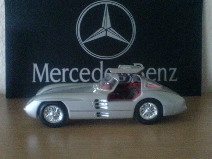 Mine Mercedes-Benz modelbiler - Mercedes-Benz 300 SLR "Uhlenhaut" , 1:18 Maisto billede 20