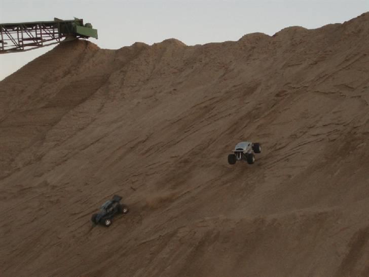 FG Monster Beetle - Kører sammen med 3 kammerater i en af de nærliggende grusgrave :P billede 15