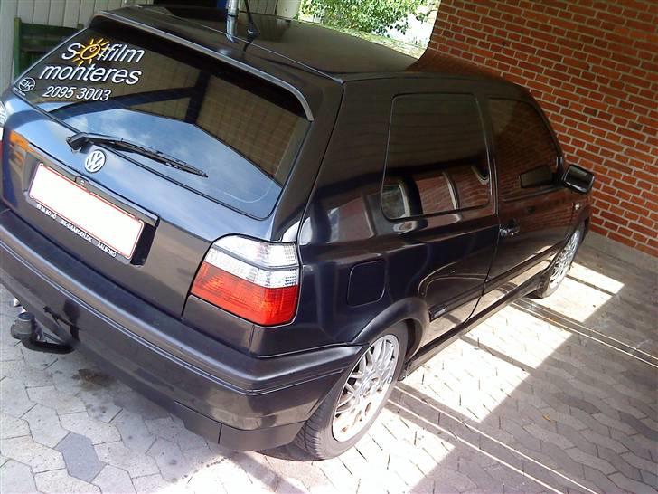 Biler jeg har tonet ruder i + poleret - - Før ;s .
Det er IKKE min reklame der sidder i bagruden ;) billede 30