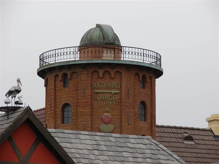 Lidt billeder fra en bilautists USA rejser! - Solvang...

Næææ! Rundetårn! Men der lå et pizzaria i stueetagen....
 billede 122