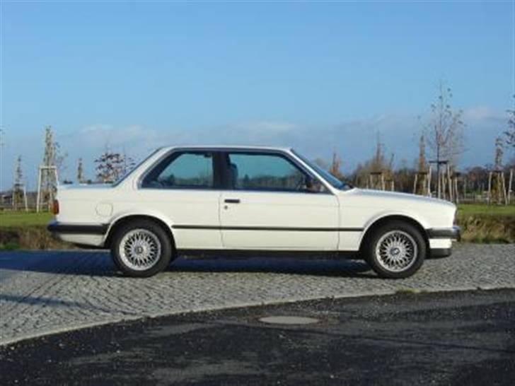 Farvekoder for BMW E30, modelår: 1986 - 146 alpinweiss I billede 8