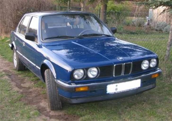 Farvekoder for BMW E30, modelår: 1986 - 176 saturnblau billede 12