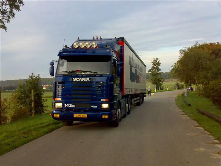 Min vogn ved H C Svendsen.  - Lige på en tur til Højbjerg og læsse lidt kraner for Transland billede 33