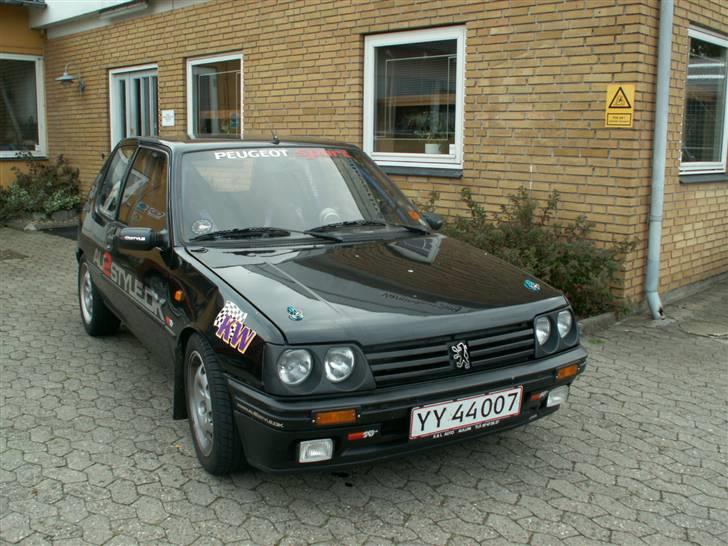 Vmax tour ved dækimporten go´e babes og biler billede 2