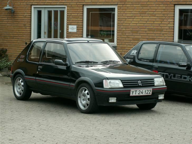 Vmax tour ved dækimporten go´e babes og biler billede 53