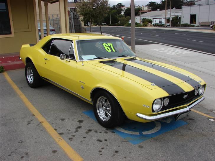 Lidt billeder fra en bilautists USA rejser! - En sød lille Camaro, der stod til salg hos en forhandler i Monterey....
 billede 138