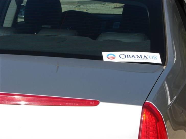 Lidt billeder fra en bilautists USA rejser! - Dem førnævnte - oog i visse kredse upopulære Obama streamer, som jeg havde sat på Cadillacén....... Det kan godt være jeg ikke må stemme derovre - Men derfor kan man jo godt have en mening! billede 159
