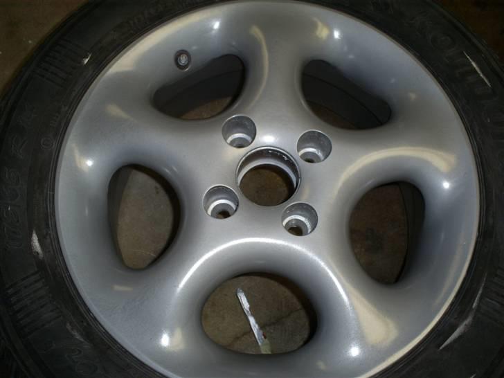 Renovering af alufælge - Så.. nu skal vækkene bare have noget dæk maling så kan de da godt bruges? billede 34