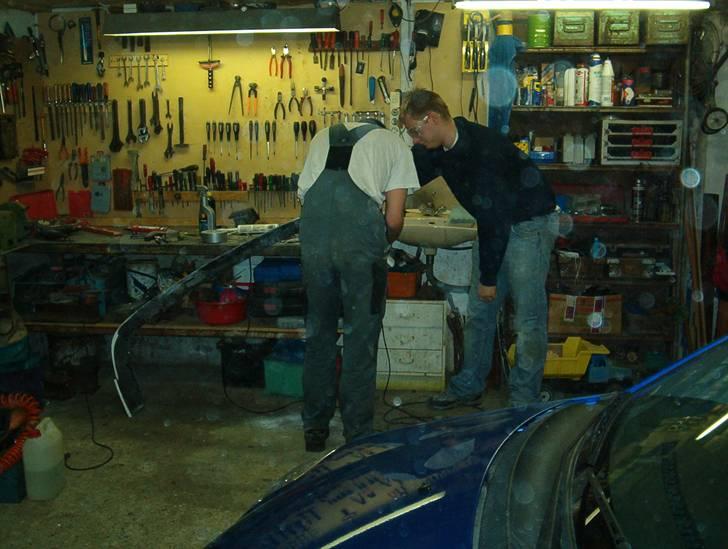 KIA Picanto sport!!! - Her bliver fronten skåret lidt fra hinanden da den var lidt for stor.... billede 7