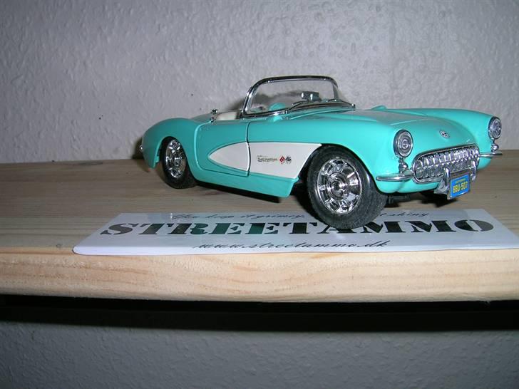 Min samling modelbiler:D - Chevrolet Corvette 1:24 Bburago billede 1