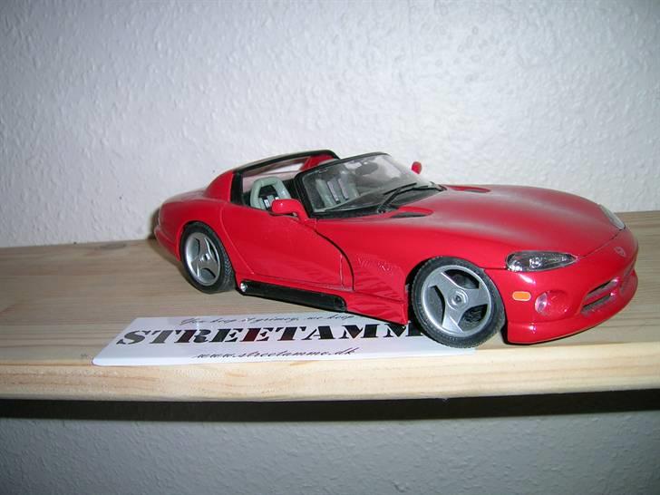 Min samling modelbiler:D - Dodge Viper 1:18 Bburago billede 8