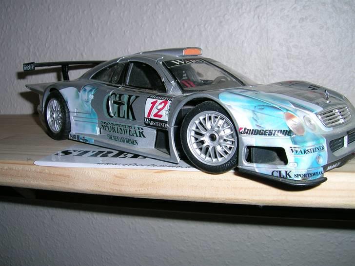 Min samling modelbiler:D - Mercedes CLK GT-R 1:18 Maisto billede 17