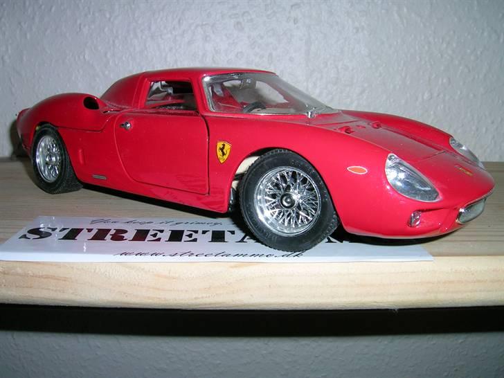 Min samling modelbiler:D - Ferrari 250 Le mans 1:18 Bburago billede 22