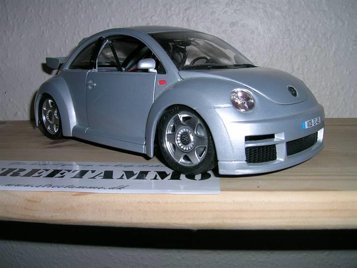 Min samling modelbiler:D - Vw Beetle RSI 1:18 Bburago billede 30