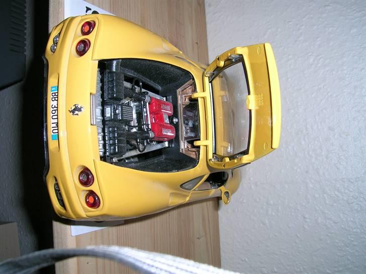 Min samling modelbiler:D - Ferrari 360 Modena 1:18 Bburago billede 35