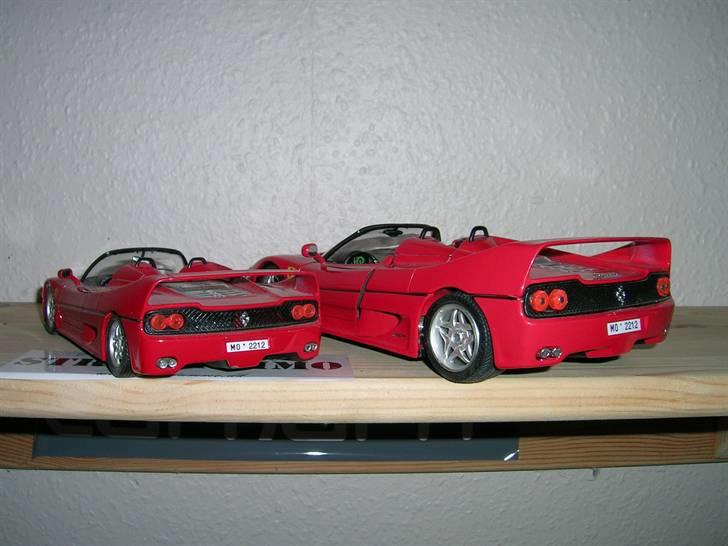 Min samling modelbiler:D - Ferrari F50 både i 1:18 og 1:24 begge er fra Bburago billede 56
