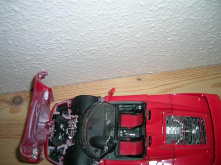 Min samling modelbiler:D - Ferrari F50 1:18 Bburago billede 59