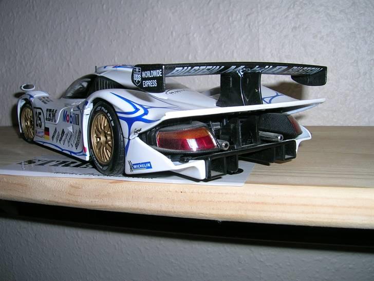 Min samling modelbiler:D - Porsche 911 GT1 Le mans 1:18 Maisto billede 63