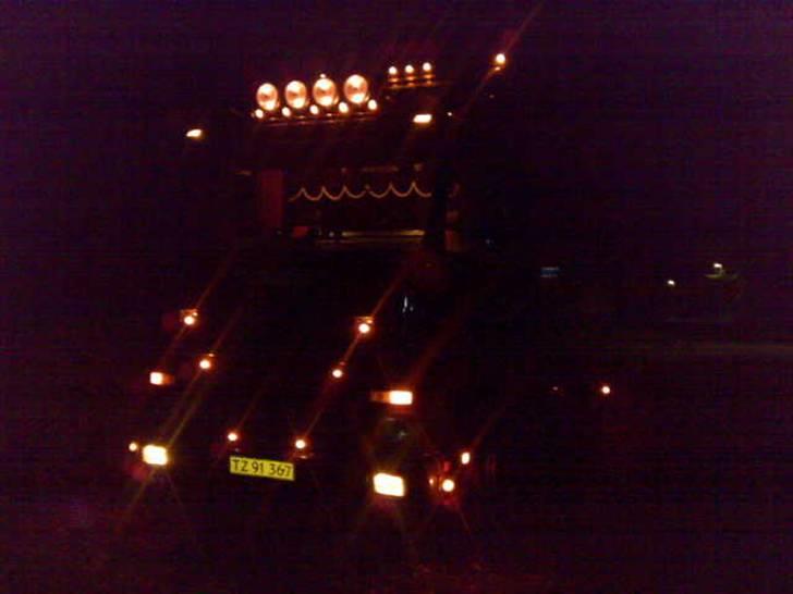 Min vogn ved H C Svendsen.  - 43'eren om aftenen billede 59