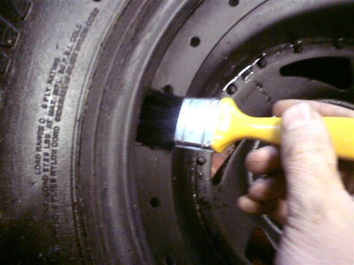 Bead lock fælge i produktion - På med nogen elefant snot. billede 11