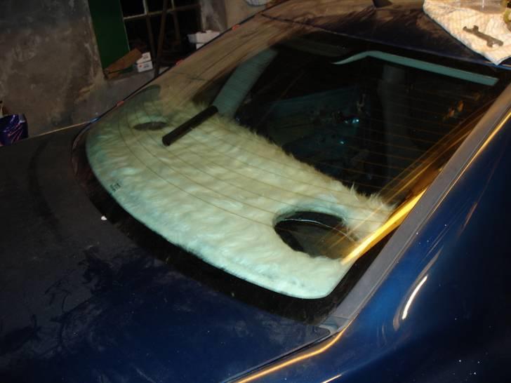 Hattehylde med 6x9" højtalere og hvid plys billede 20