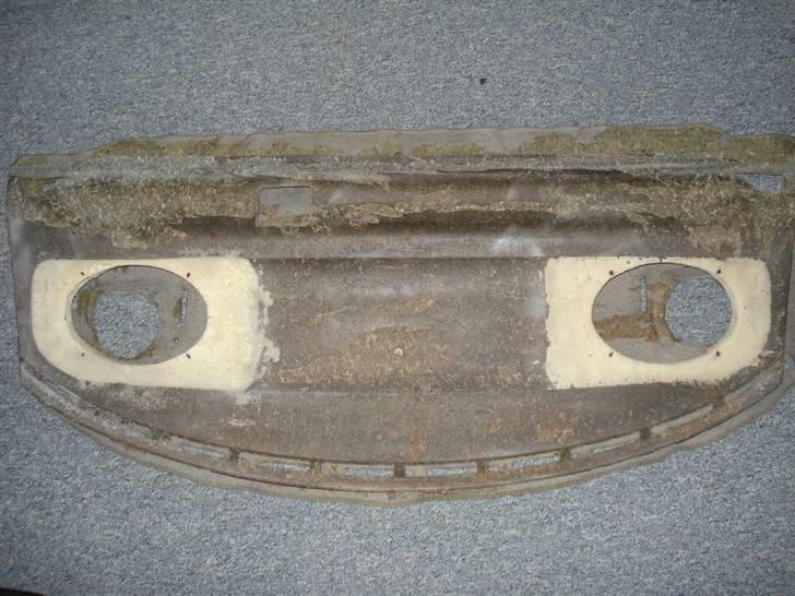 Hattehylde med 6x9" højtalere og hvid plys billede 17