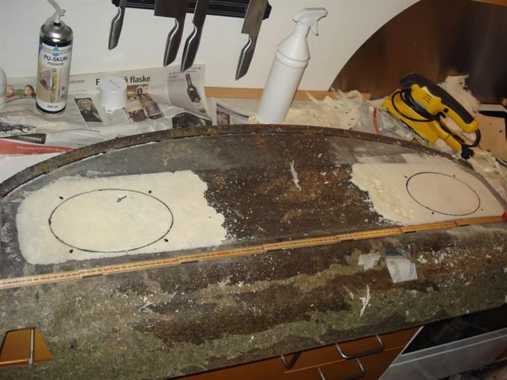 Hattehylde med 6x9" højtalere og hvid plys billede 15